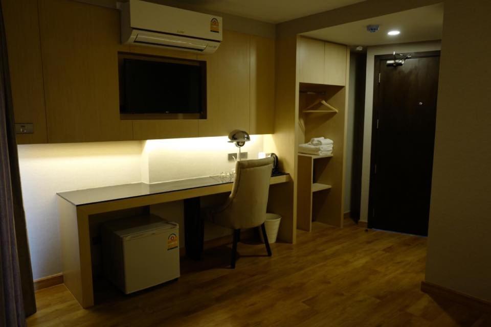 The 28Th Hotel Kanchanaburi Exterior photo