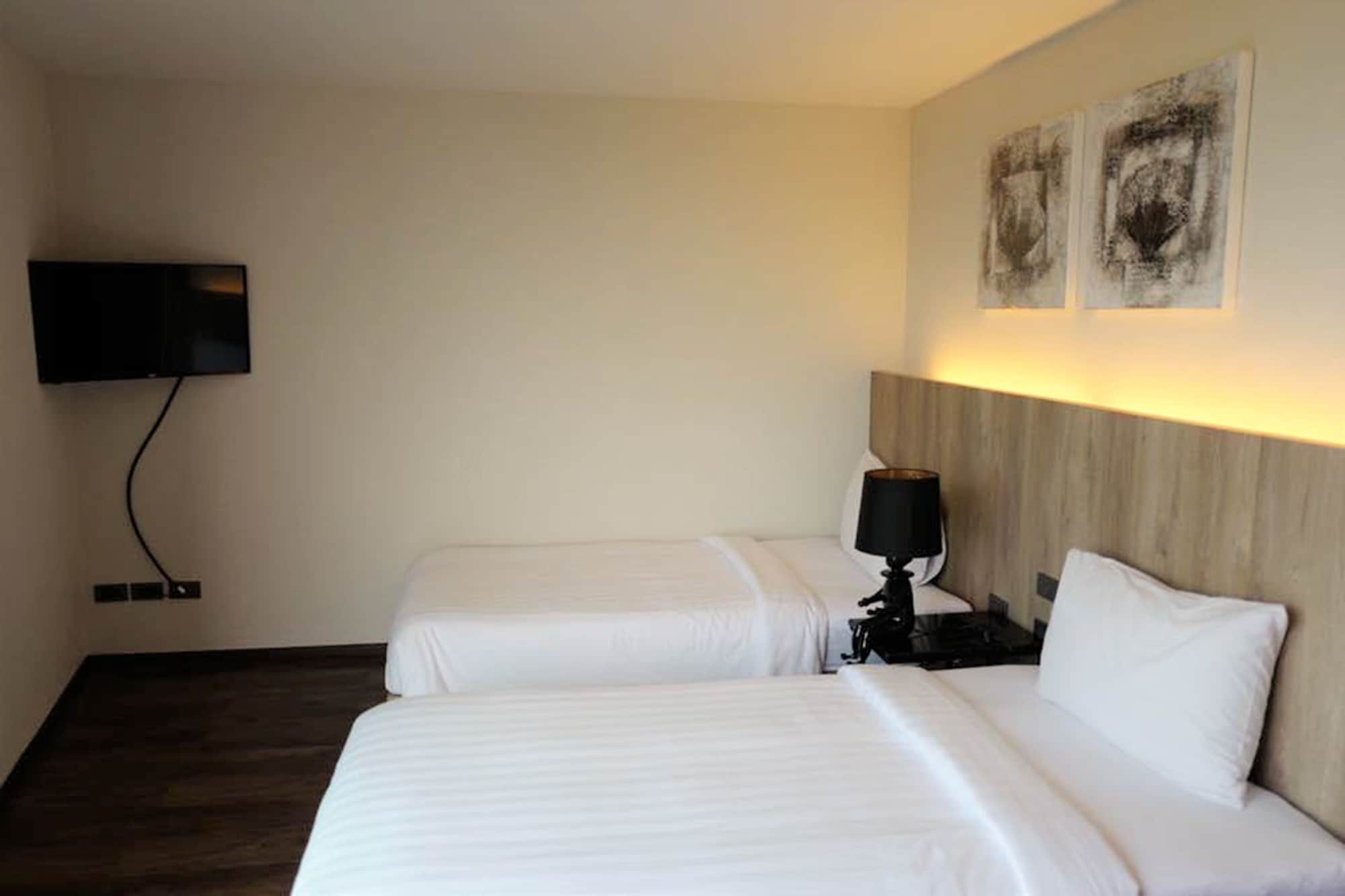 The 28Th Hotel Kanchanaburi Exterior photo
